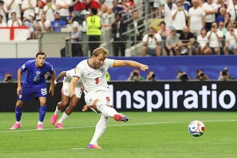 دقيقة بدقيقة.. مواجهة مرتقبة.. إنجلترا 1-0 كرواتيا في كأس العالم.. هاري كين يسجل